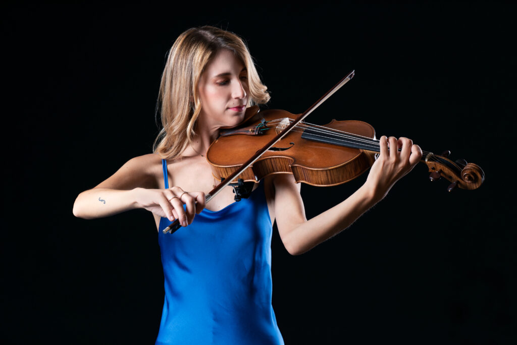 Cecilia Aliffi violista